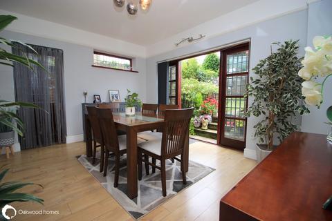 4 bedroom semi-detached house for sale, Park Road, Ramsgate