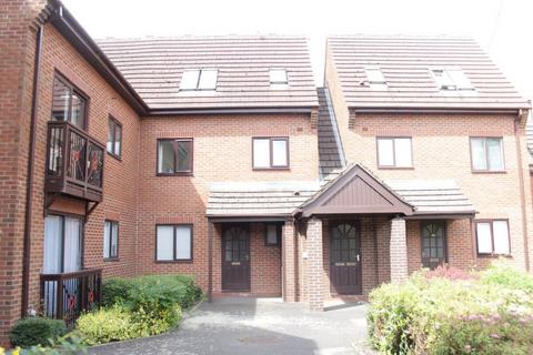 2 bedroom flat to rent, Peter James Court, Stafford, Staffordshire, ST16 3YU