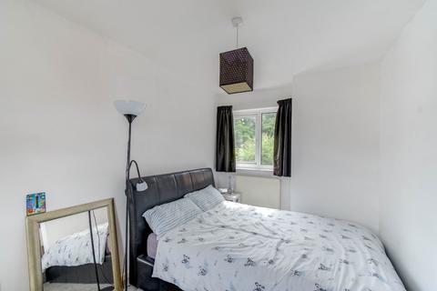 64 Arnold Road, Shirley, Solihull, B90 3JS