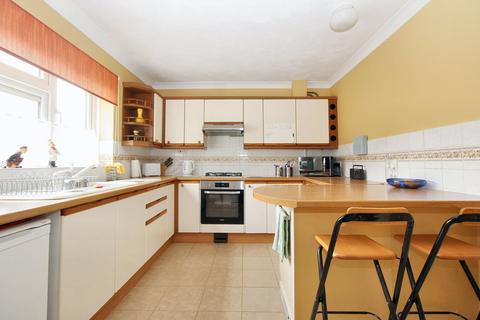1 Ellice, Letchworth Garden City, SG6 2LJ