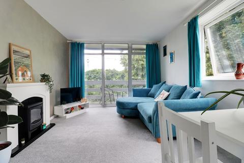 2 bedroom apartment for sale, Wentworth Court, Kingsbury Road, Erdington, Birmingham, West Midlands, B24