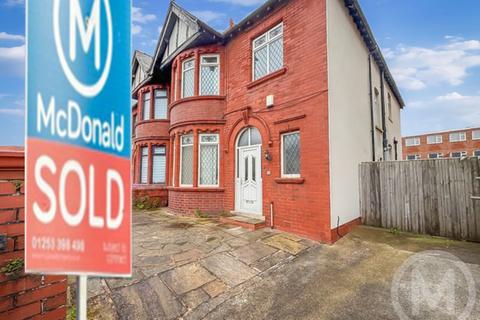 18 Argyll Road, Blackpool, FY2 9UE
