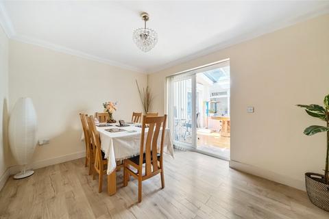 4 bedroom detached house for sale, Peel Close, Romsey, Hampshire