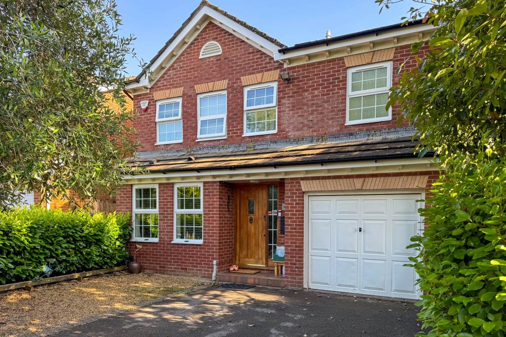 Woodpecker Drive, Creekmoor 4 bed detached house for sale £504,500