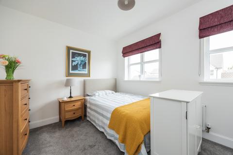 15 Carter Drive, Edinburgh, EH17 8GR