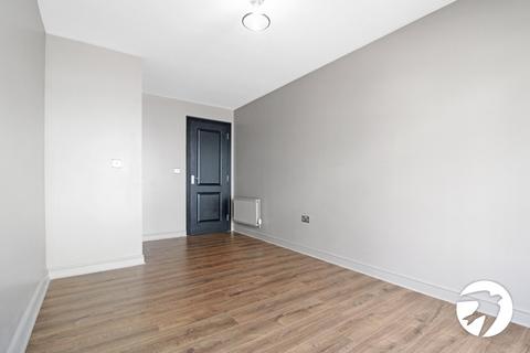 2 bedroom flat to rent, Romulus Road, Gravesend, Kent, DA12
