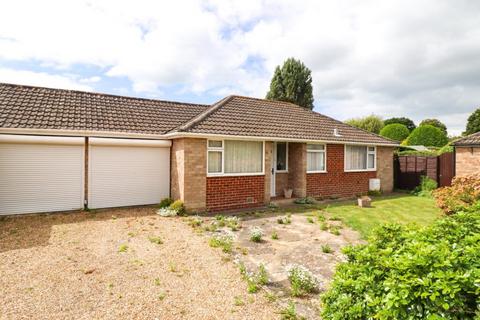 2 bedroom bungalow for sale, Richmond Close, Hayling Island