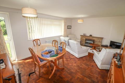 2 bedroom bungalow for sale, Richmond Close, Hayling Island