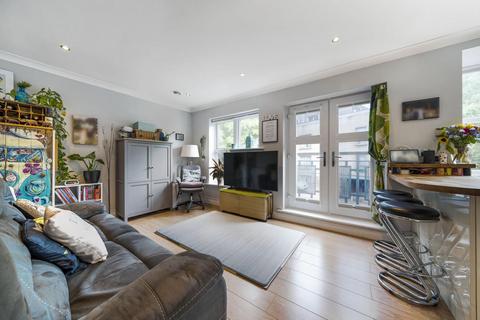 2 bedroom flat for sale, Kingston Hill, Kingston upon Thames