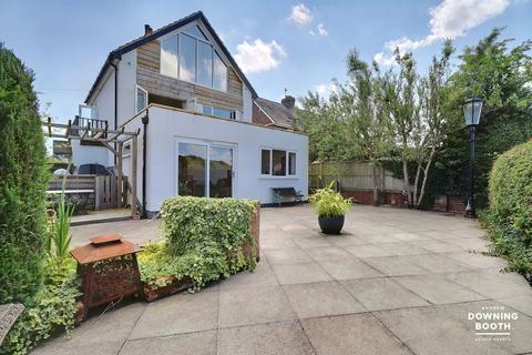 4 bedroom detached house for sale, Tewnals Lane, Lichfield WS13
