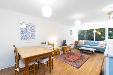 7, Masham Court Shaw Lane, Leeds, LS6 4DT