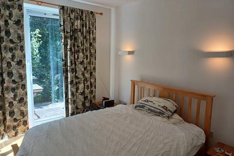 1 bedroom ground floor flat for sale, Flat 1, 59-61 Oak Grove, London, NW2