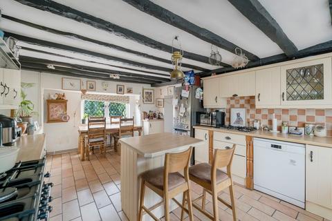 5 bedroom cottage for sale, Lower Kewstoke Road, Worle, Weston-Super-Mare, BS22