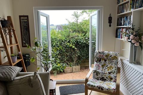 Ty Newydd, 1a Latimer Road, Llandeilo, SA19 6HS
