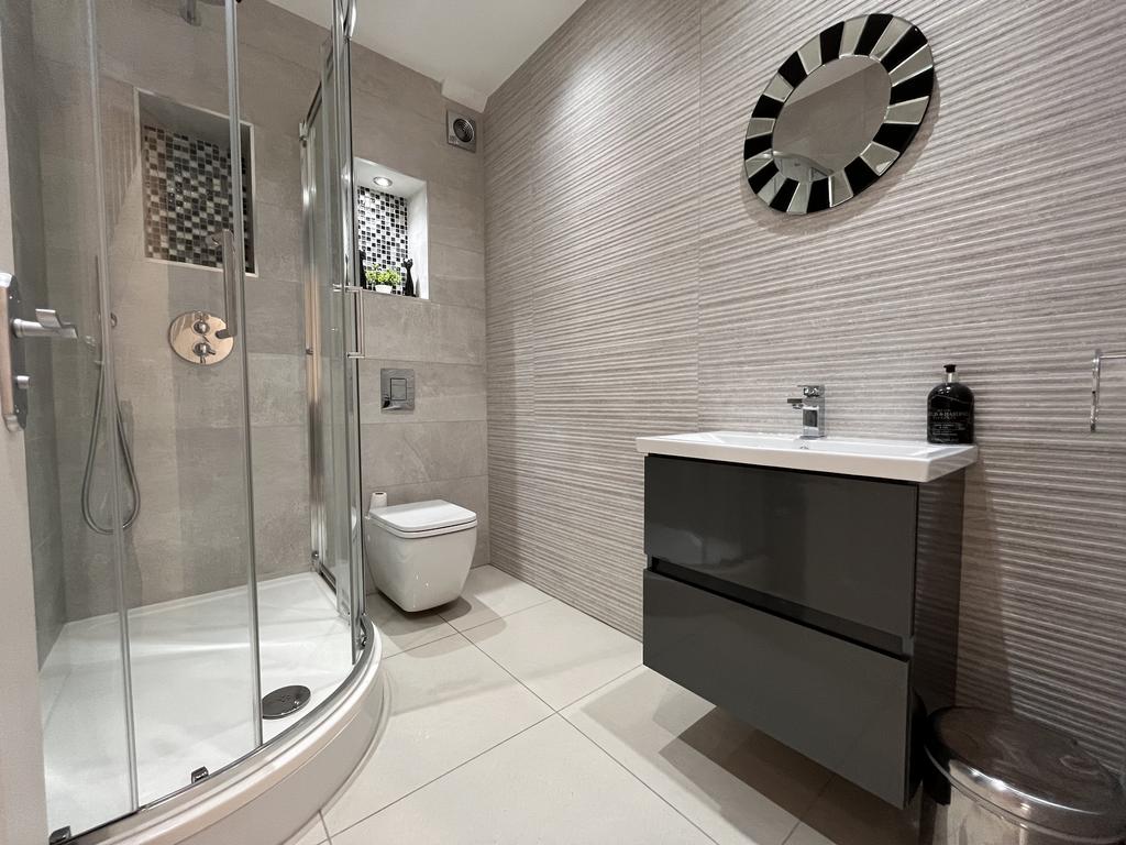Ground Floor Shower