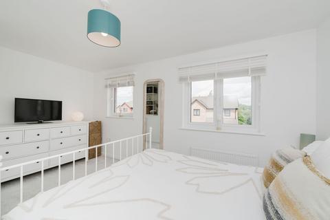 18 Edwards Wynd, Edinburgh, EH17 8XW