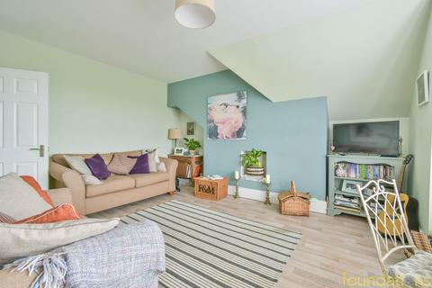 2 bedroom flat for sale, Park Road, Bexhill-on-Sea, TN39