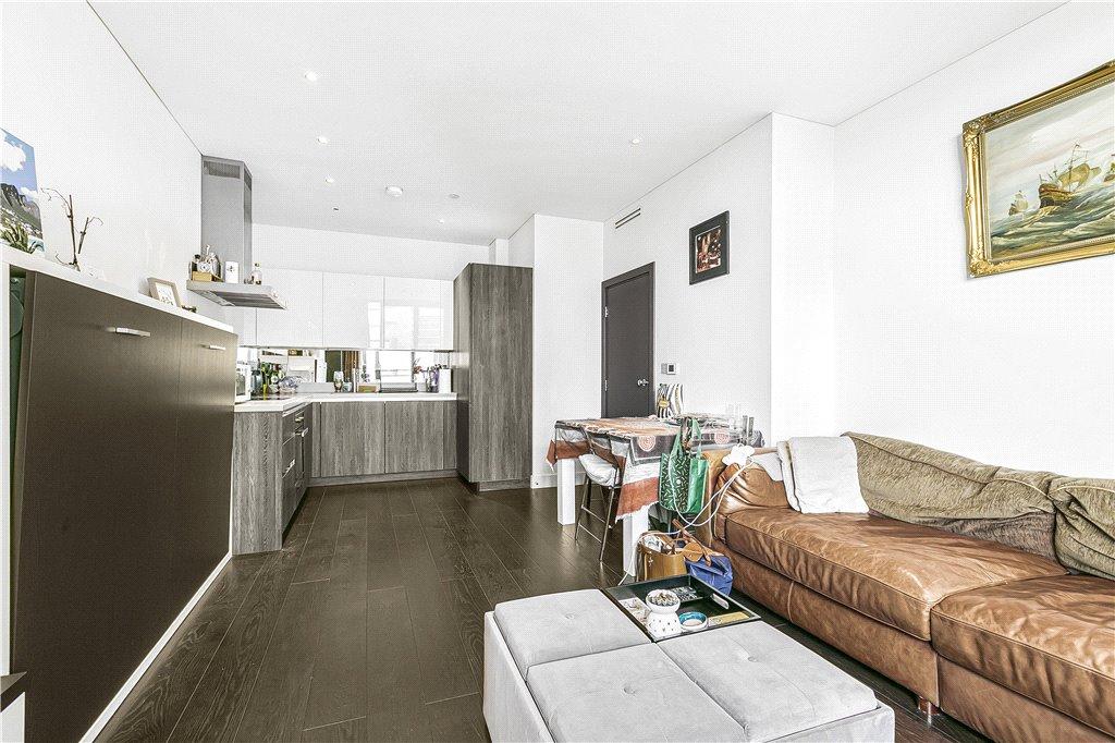 Kitchen/Reception