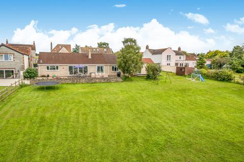 5 bedroom bungalow for sale, Broadway, Edington, Bridgwater, TA7