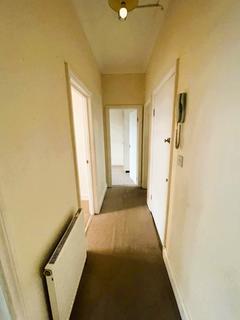 3 bedroom flat to rent, Melbourne Road, Ilford IG1