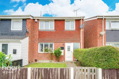 3 bedroom end of terrace house for sale, Teign Drive, Witham