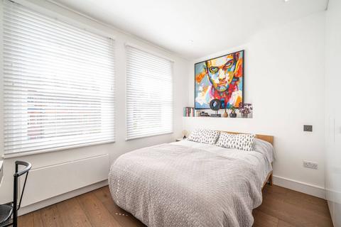 3 bedroom flat for sale, Goldhurst Terrace, South Hampstead, London, NW6