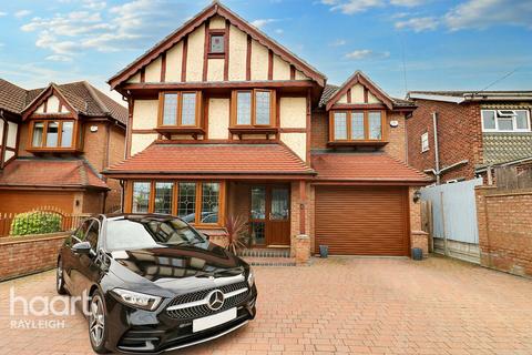 4 bedroom detached house for sale, Daws Heath Road, Rayleigh