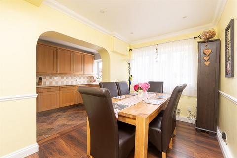 Roselyn Green Street Green Road, Dartford, DA2 8DP
