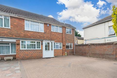 Roselyn Green Street Green Road, Dartford, DA2 8DP