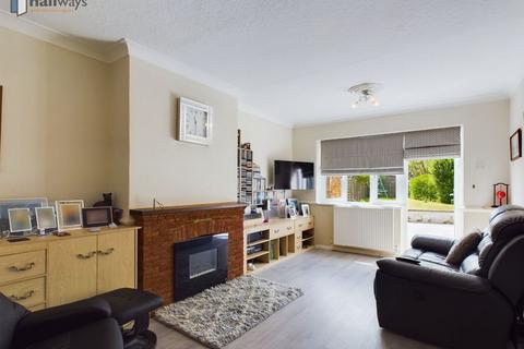 108 Grafton Road, Worcester Park, KT4 7QR