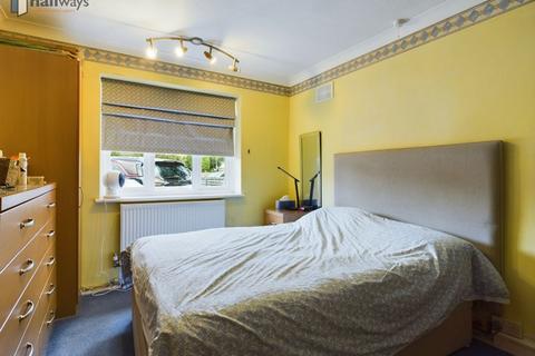 108 Grafton Road, Worcester Park, KT4 7QR