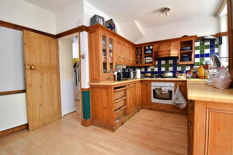 5 Nightingale Avenue, London, E4 9RG
