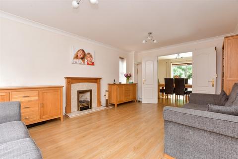 4 bedroom link detached house for sale, Shaw Close, Maidstone, Kent