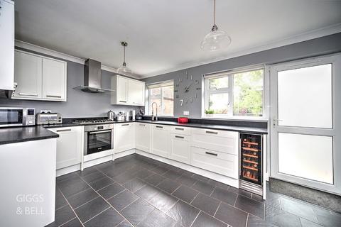 24 Honeygate, Luton, LU2 7EP