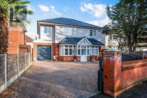 334 Chessington Road, Ewell, Epsom, KT19 9XG