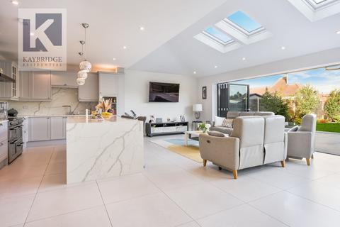 334 Chessington Road, Ewell, Epsom, KT19 9XG