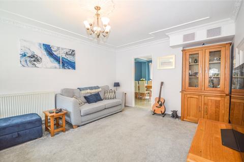 1 Takeley Close, Romford, RM5 3PX