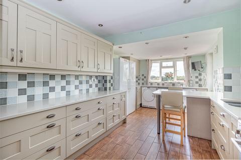46 Carlyle Road, Aston Fields, Bromsgrove, B60 2PJ