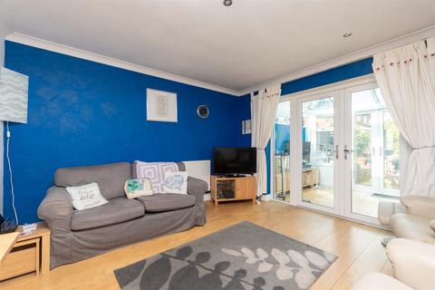103 Artillery Row, Gravesend, DA12 1LY