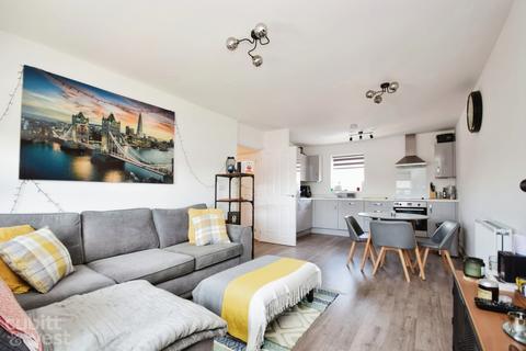 2 bedroom apartment to rent, Skylark Avenue Peacehaven BN10