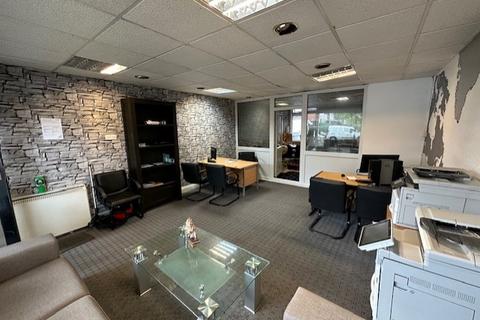 Office to rent, Slade Lane, Manchester M19