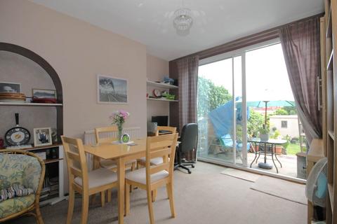 3 bedroom terraced house for sale, Woodstock Rise, Sutton