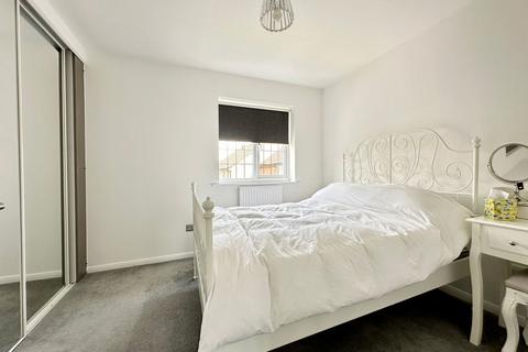 37 Froden Brook, Billericay, CM11 2TW