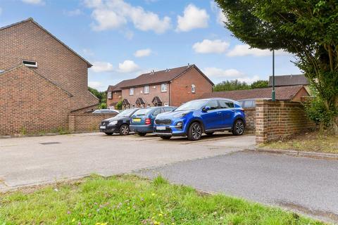 7 Plesman Way, Wallington, SM6 9NB