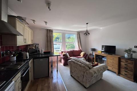 2 bedroom flat to rent, Wood Street, Swanley, BR8