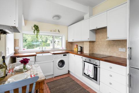4 Lennie Cottages Craigs Road, Edinburgh, EH12 0BB