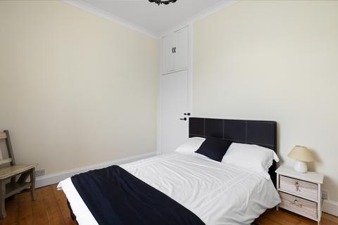 4 Lennie Cottages Craigs Road, Edinburgh, EH12 0BB