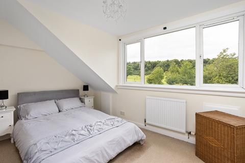 4 Lennie Cottages Craigs Road, Edinburgh, EH12 0BB