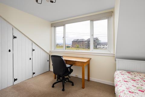 4 Lennie Cottages Craigs Road, Edinburgh, EH12 0BB