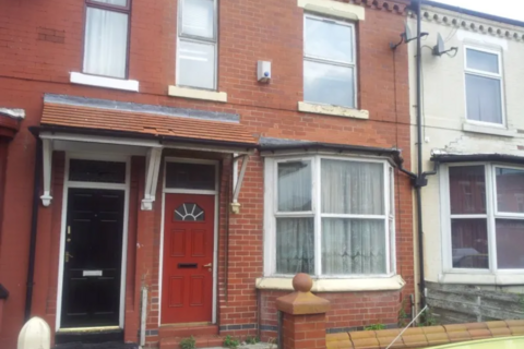 4 bedroom terraced house to rent, Great Western Street, Manchester M14